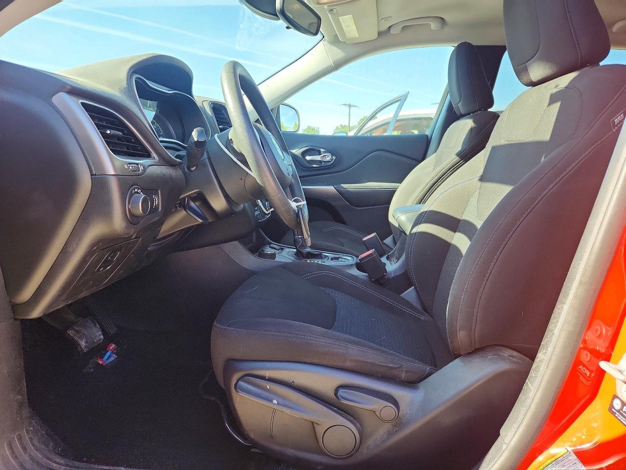 2021 Jeep Cherokee Latitude - Image 7