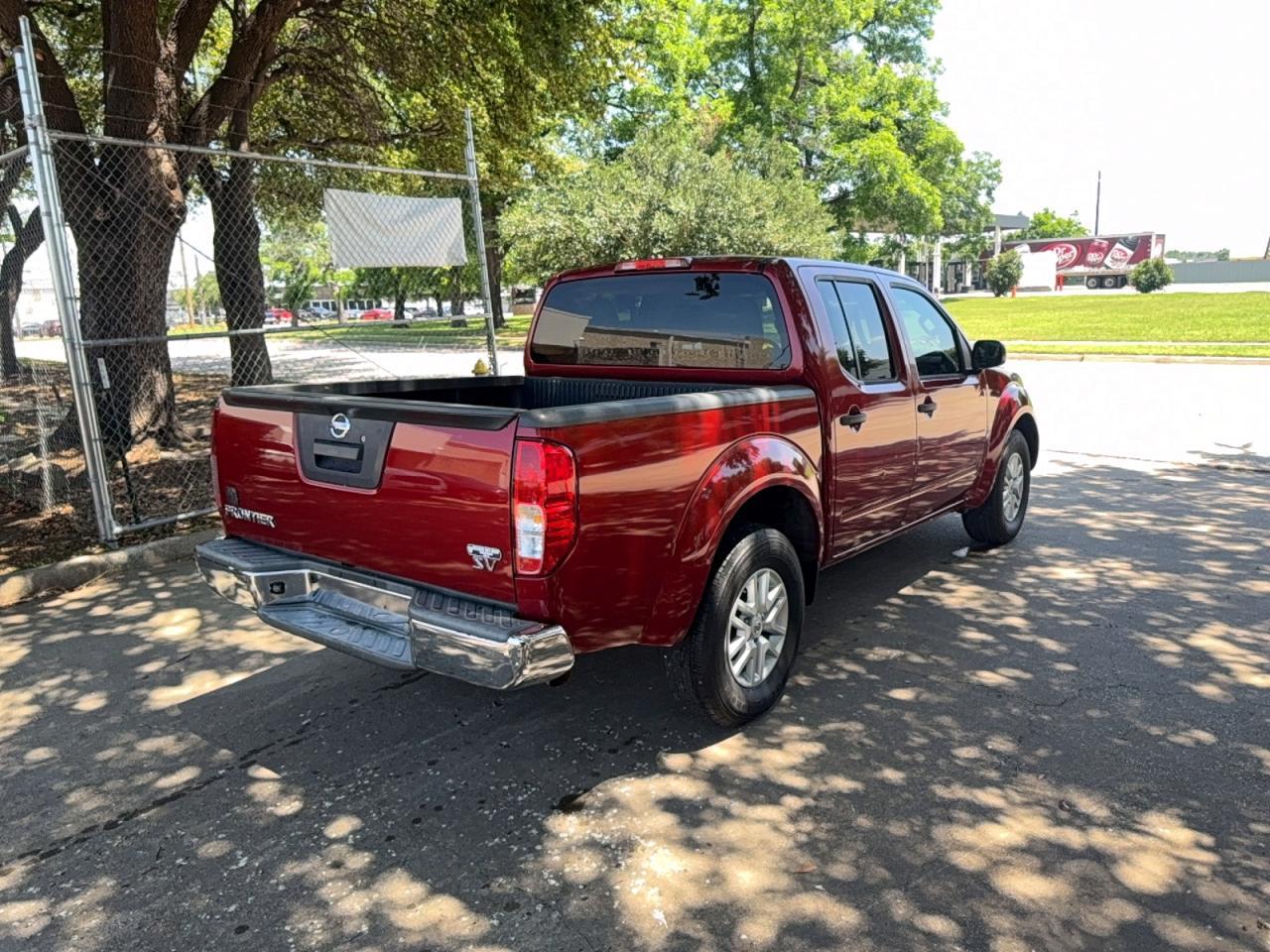 2016 Nissan Frontier Sv - Image 4