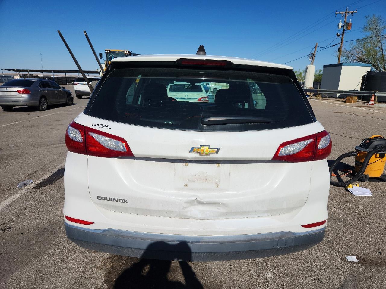 2018 Chevrolet Equinox Ls - Image 6