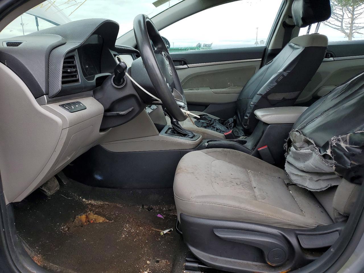 2019 Hyundai Elantra Sel - Image 7