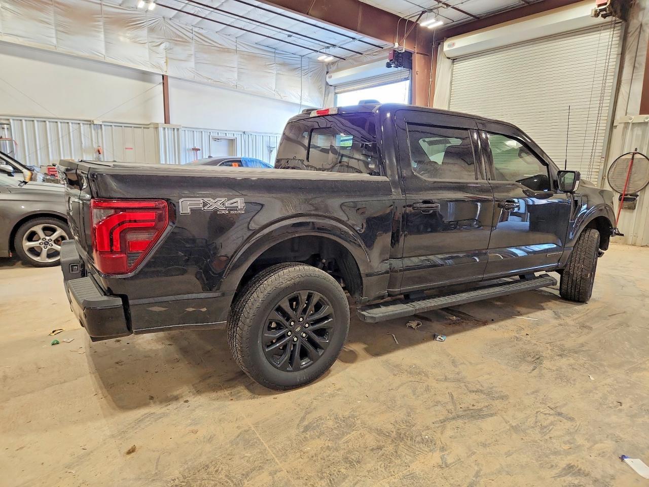2025 Ford F150 Lariat - Image 3