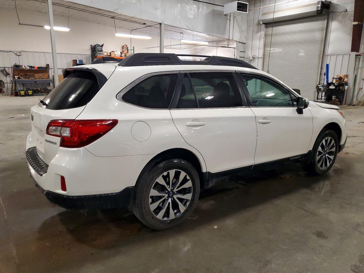 2016 Subaru Outback 2.5I Limited - Фото 3