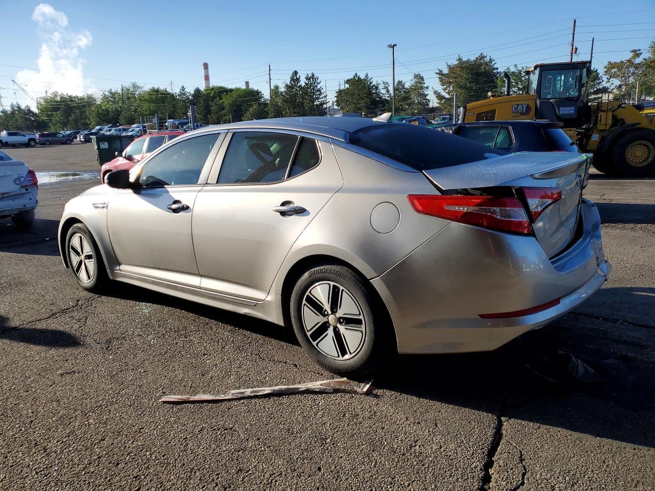 2011 Kia Optima Hybrid - Image 2