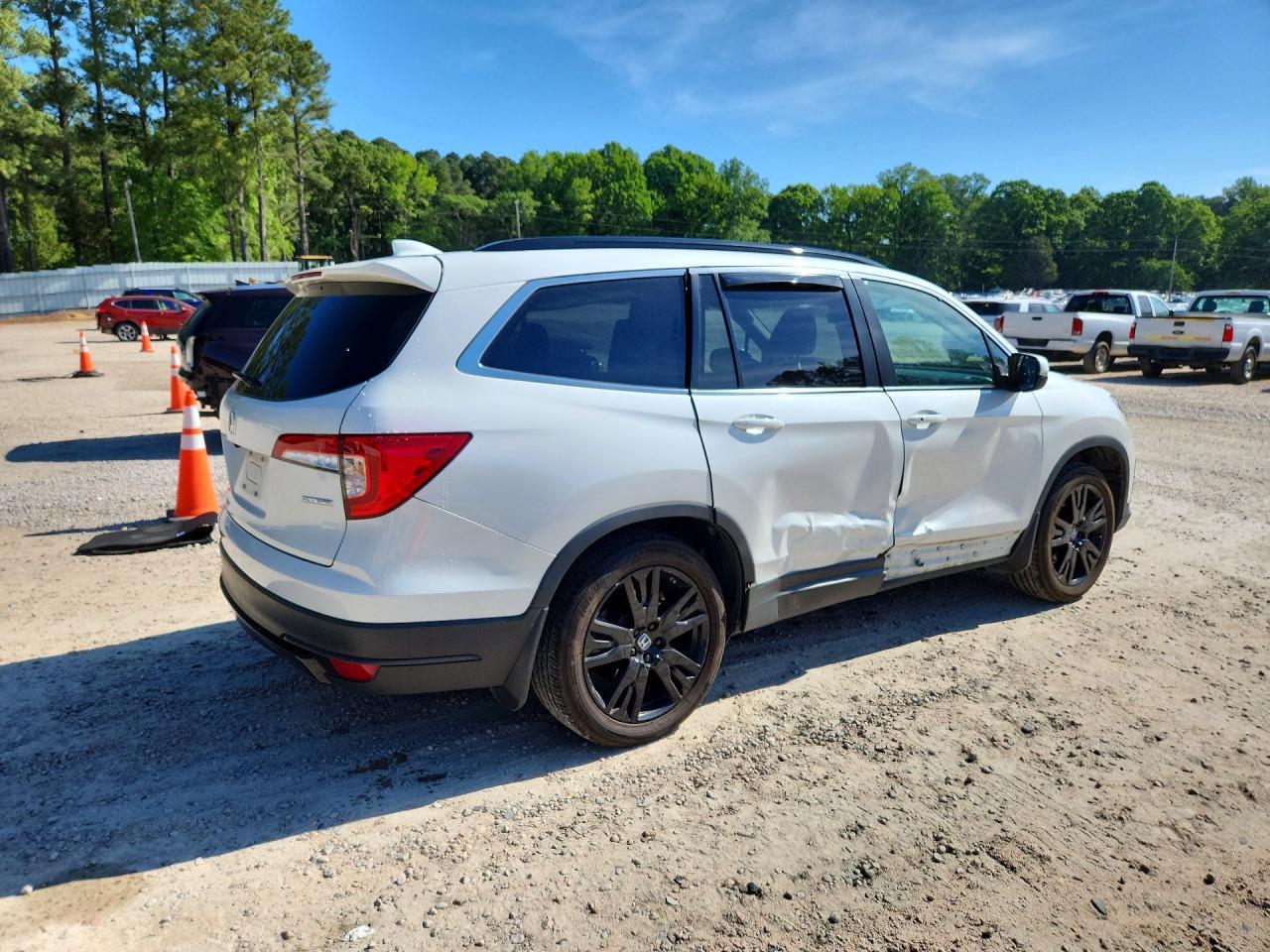 2022 Honda Pilot Se - Image 3