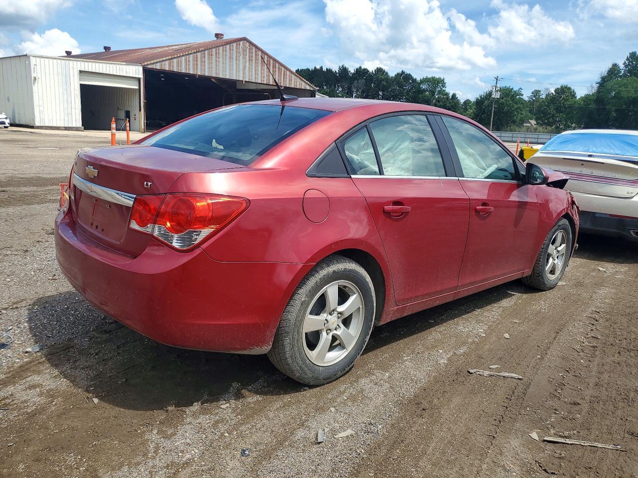 2011 Chevrolet Cruze Lt - Image 3