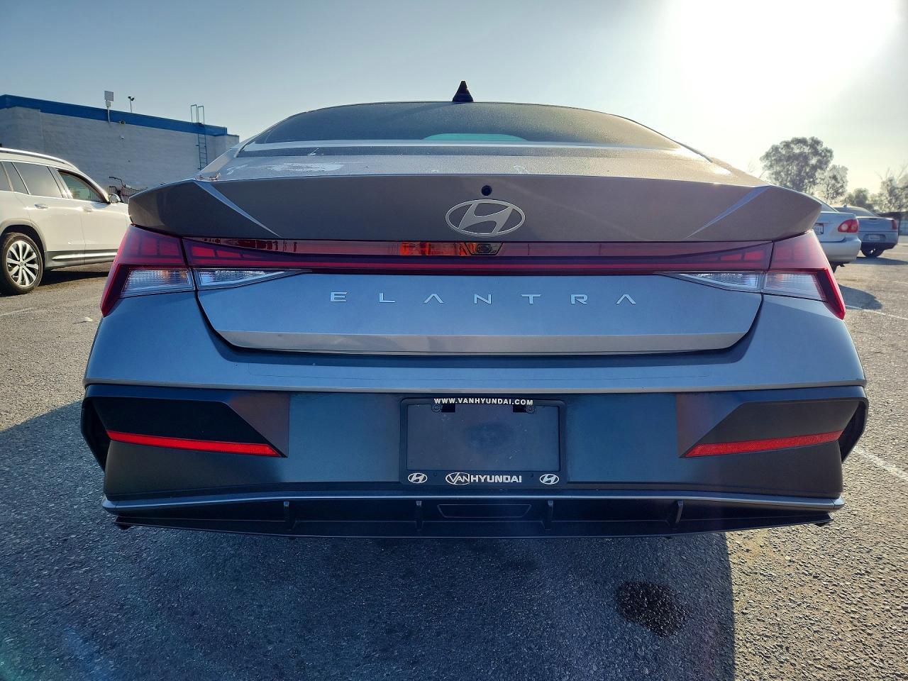 2024 Hyundai Elantra Sel - Image 6