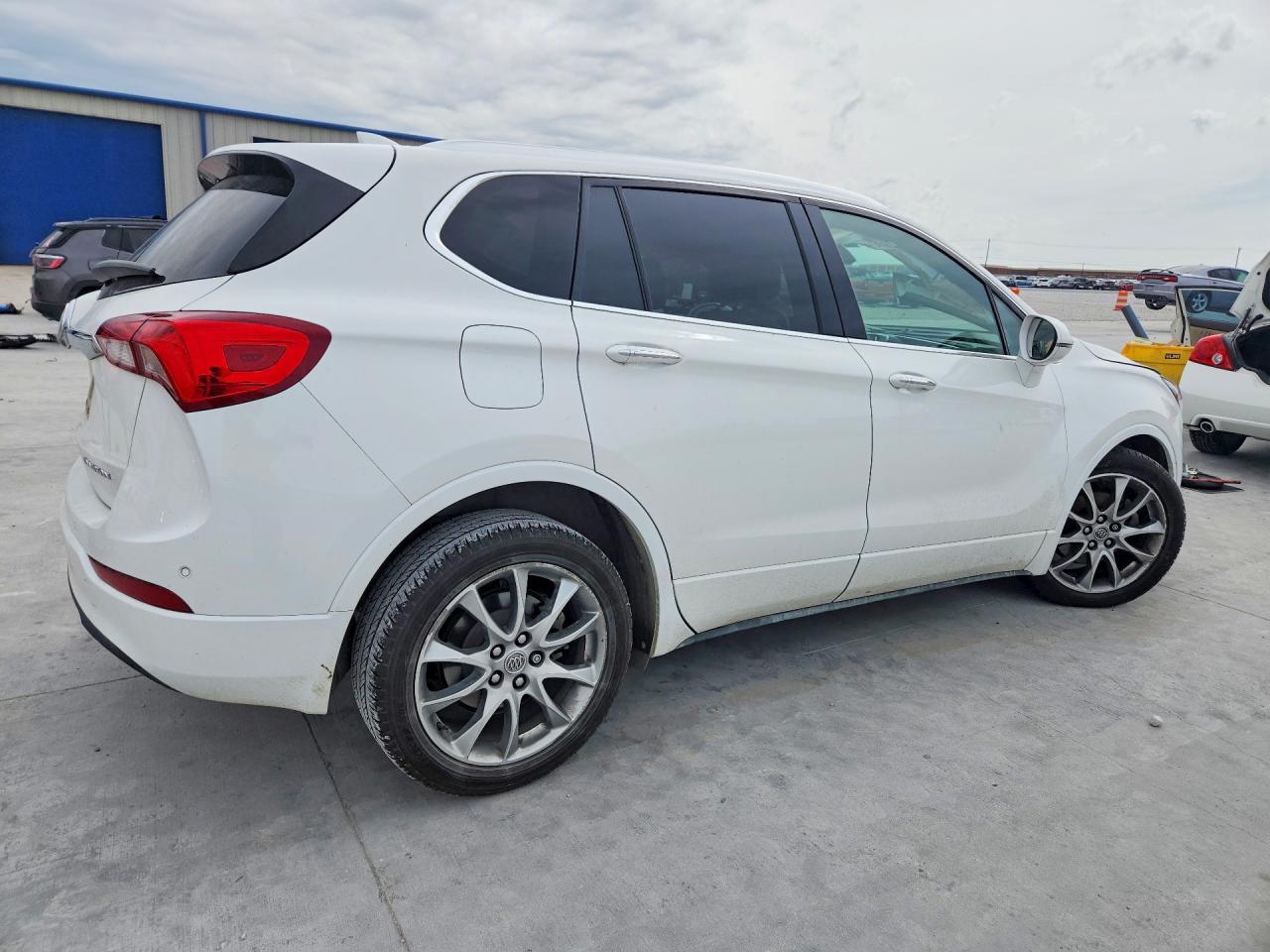 2020 Buick Envision Essence - Фото 3
