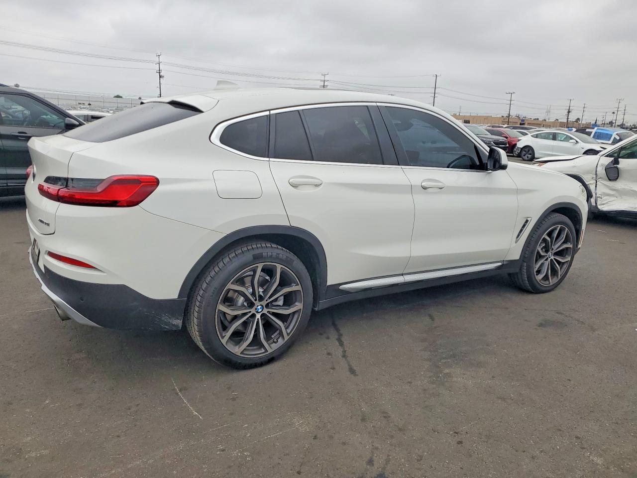 2020 BMW X4 xDrive30I - Image 3
