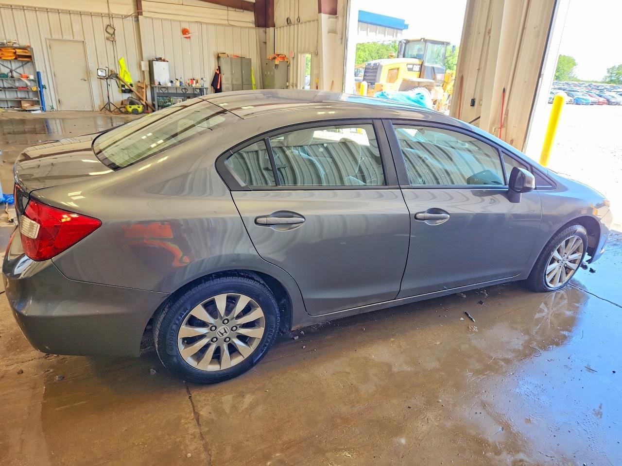 2012 Honda Civic Ex - Image 3