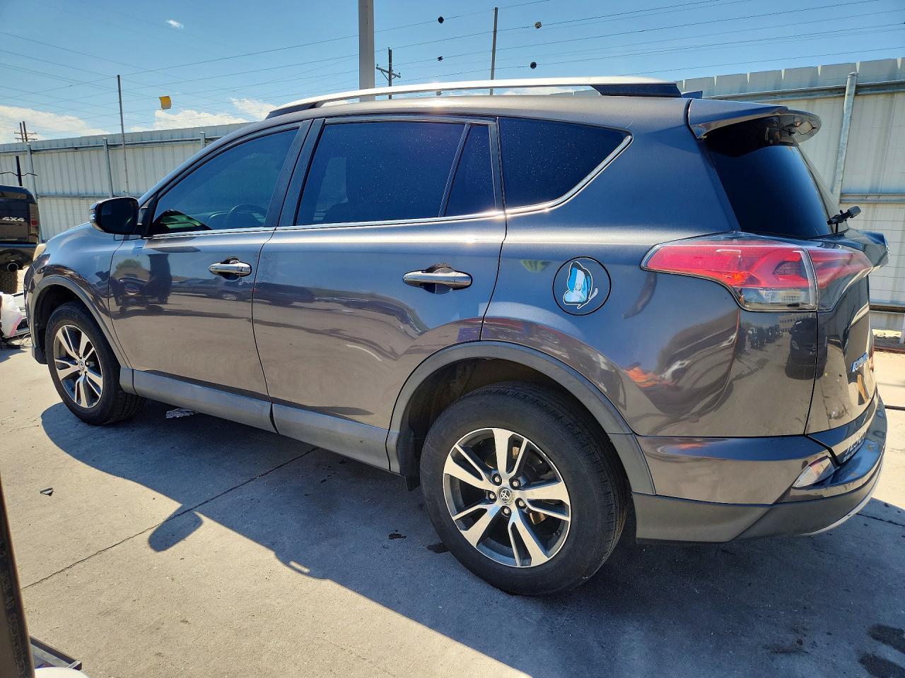 2017 Toyota Rav4 Xle - Фото 2