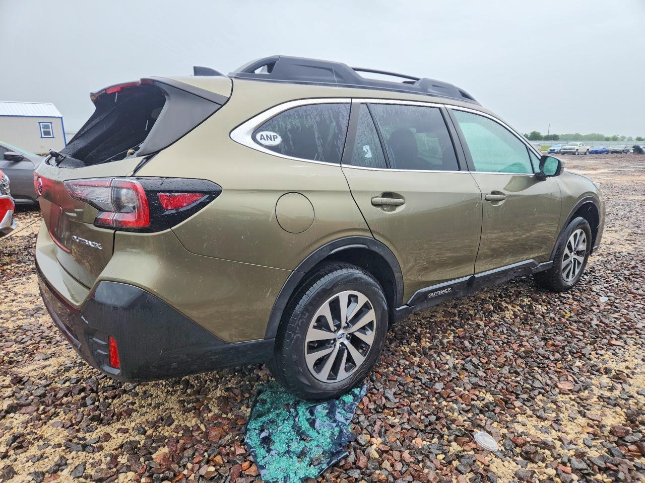 2020 Subaru Outback Premium - Фото 3