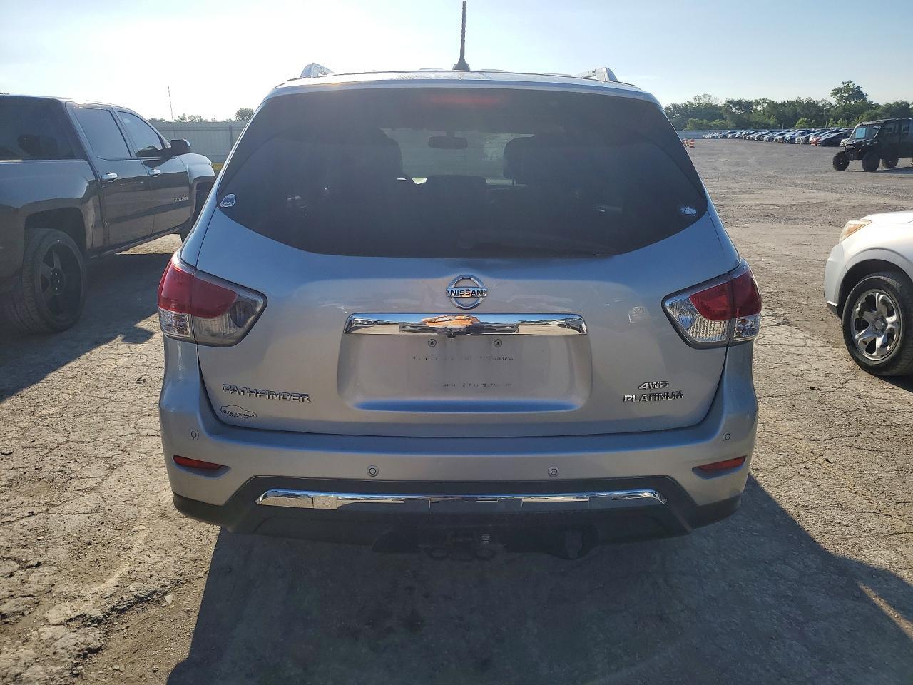 2013 Nissan Pathfinder S - Фото 6