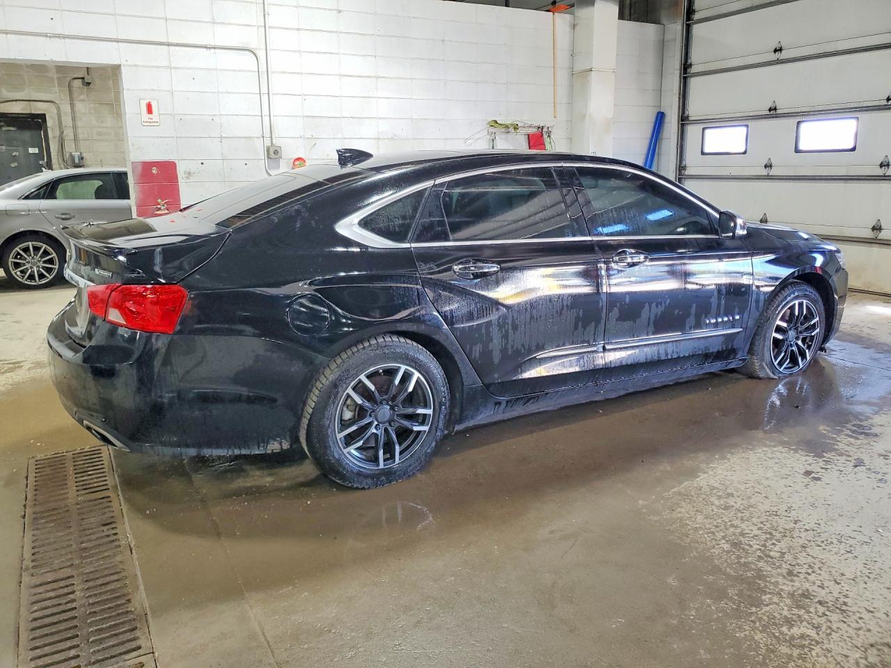 2017 Chevrolet Impala Premier - Image 3