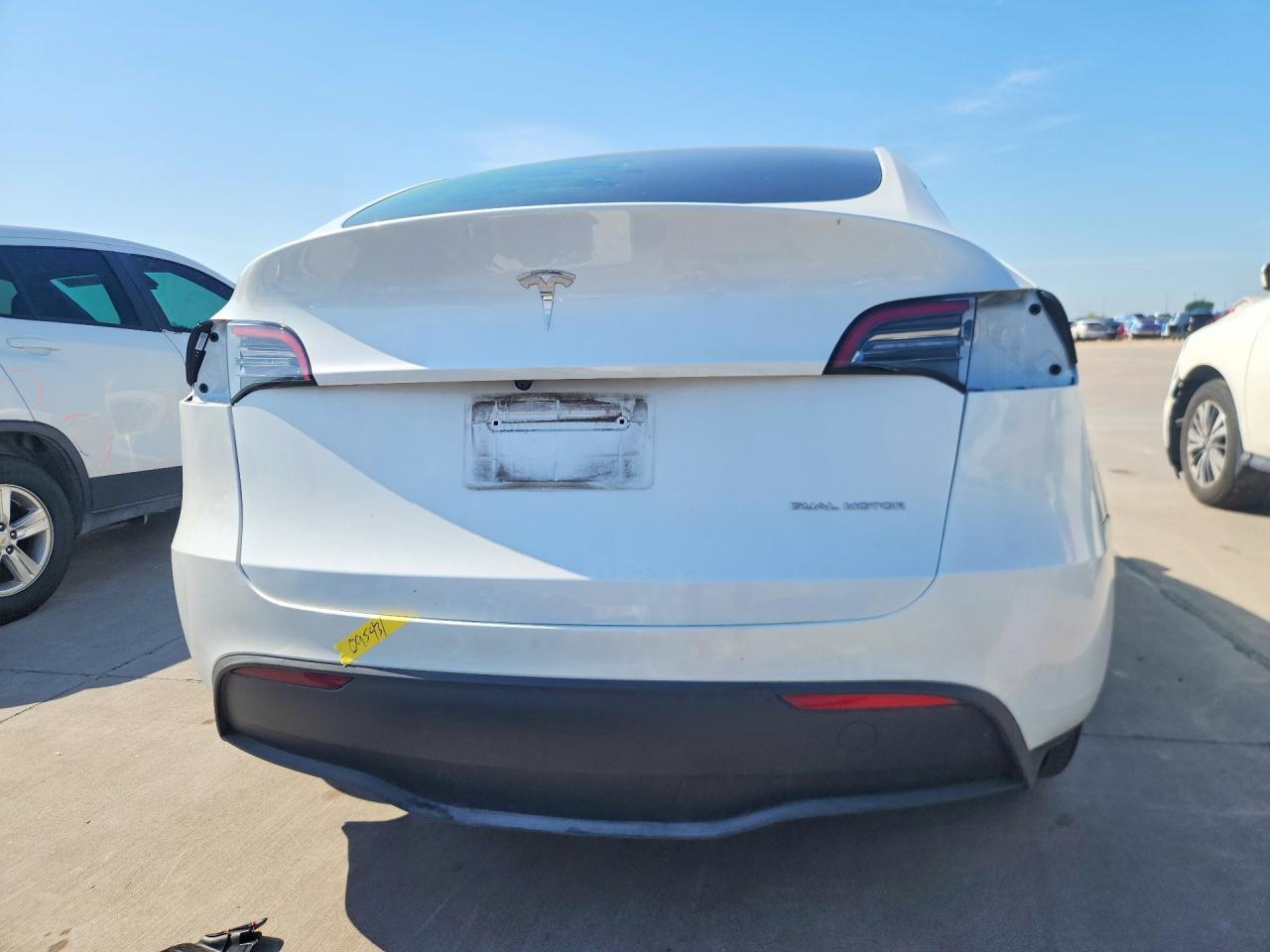 2023 Tesla Model Y - Фото 6