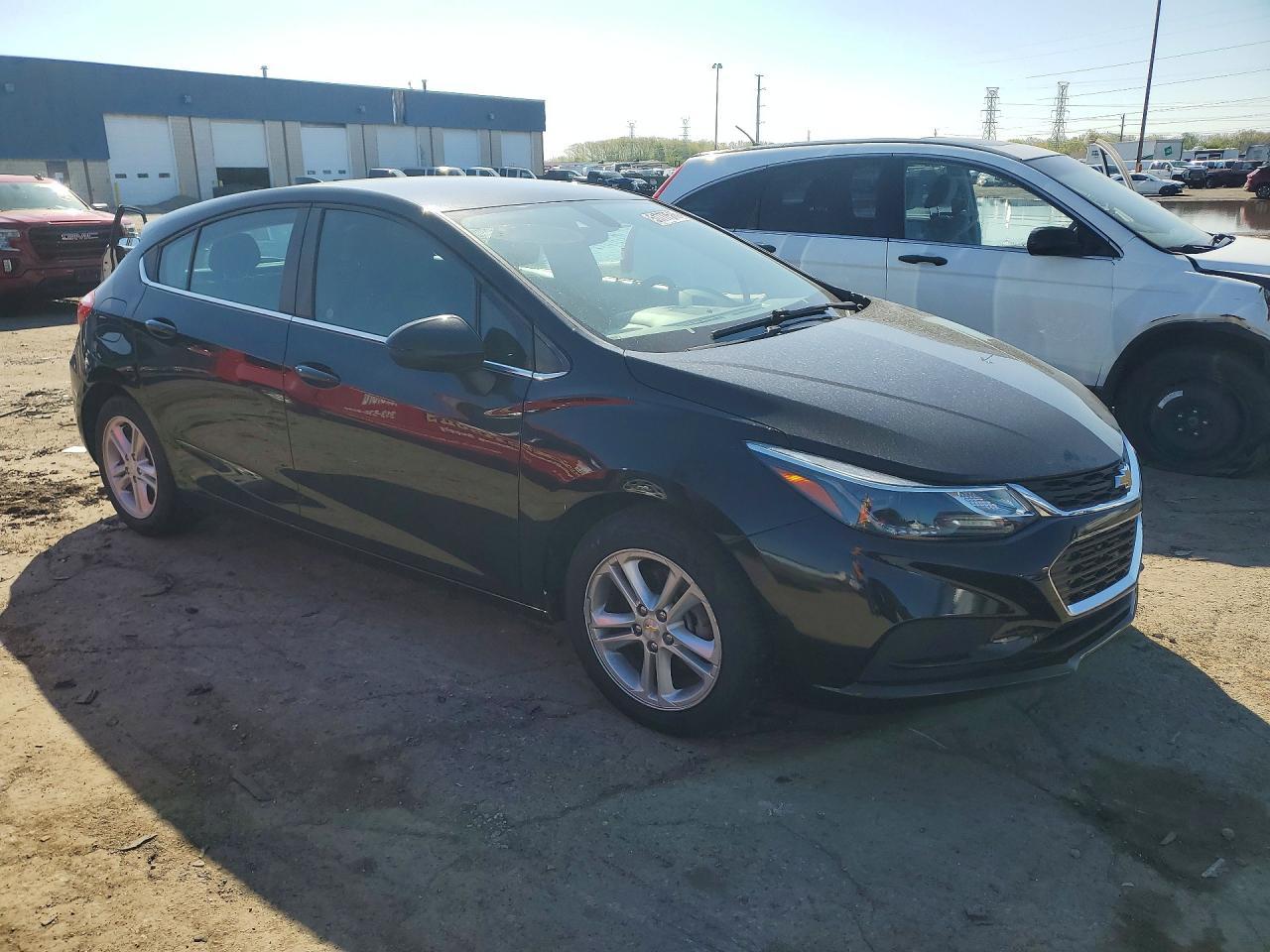 2017 Chevrolet Cruze Lt - Image 4