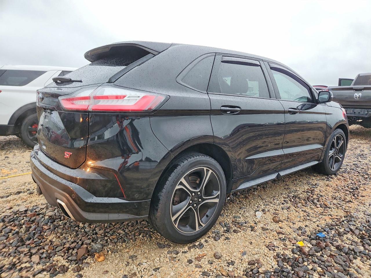 2019 Ford Edge St - Image 3