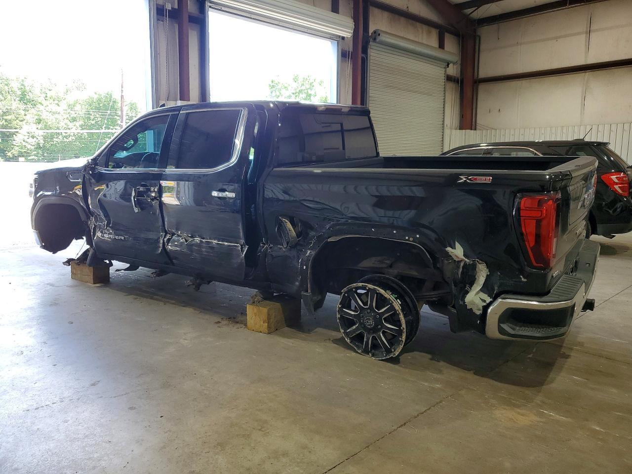 2021 GMC Sierra K1500 Slt - Image 2