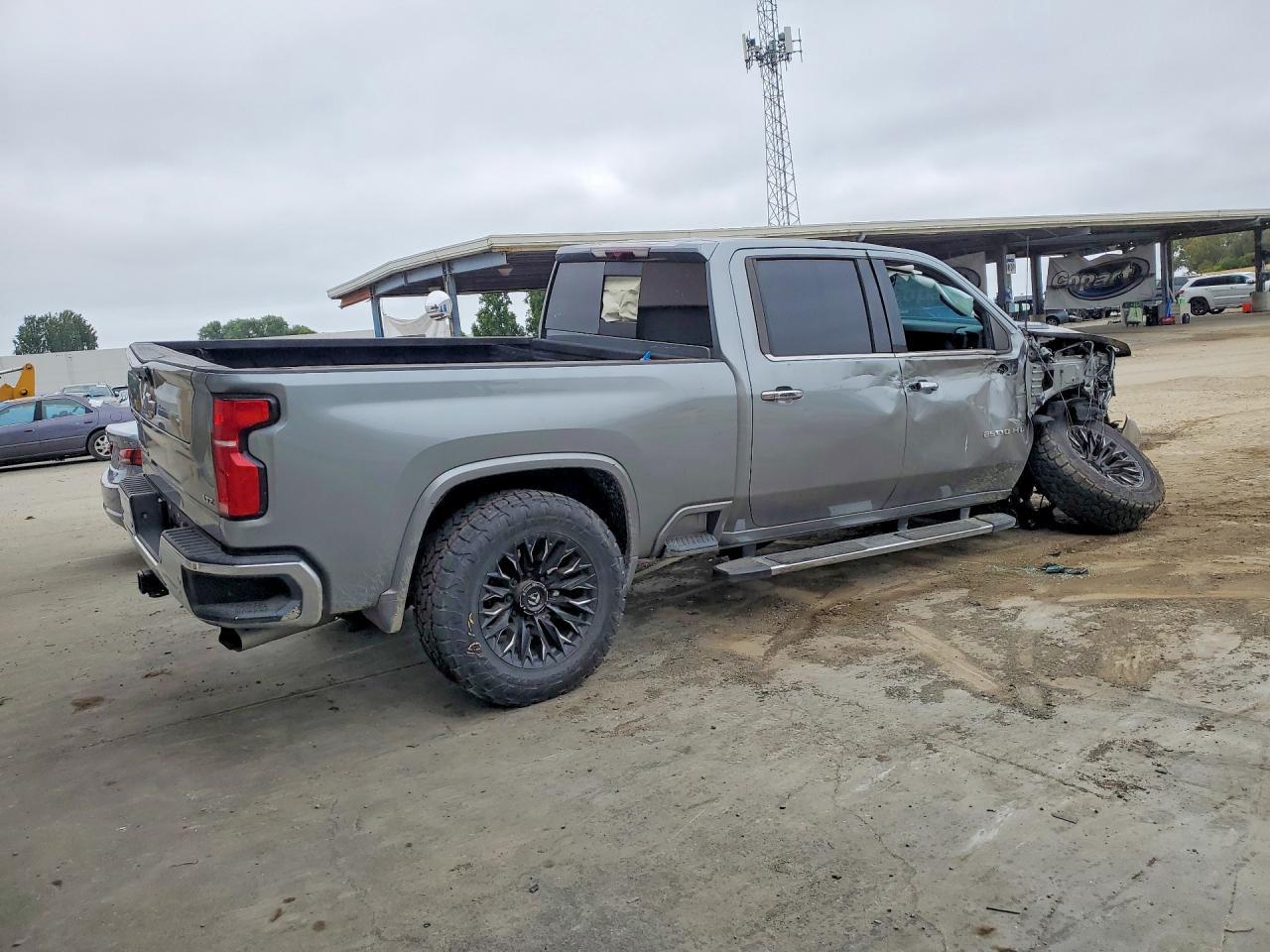 2024 Chevrolet Silverado K2500 Heavy Duty Ltz - Фото 3