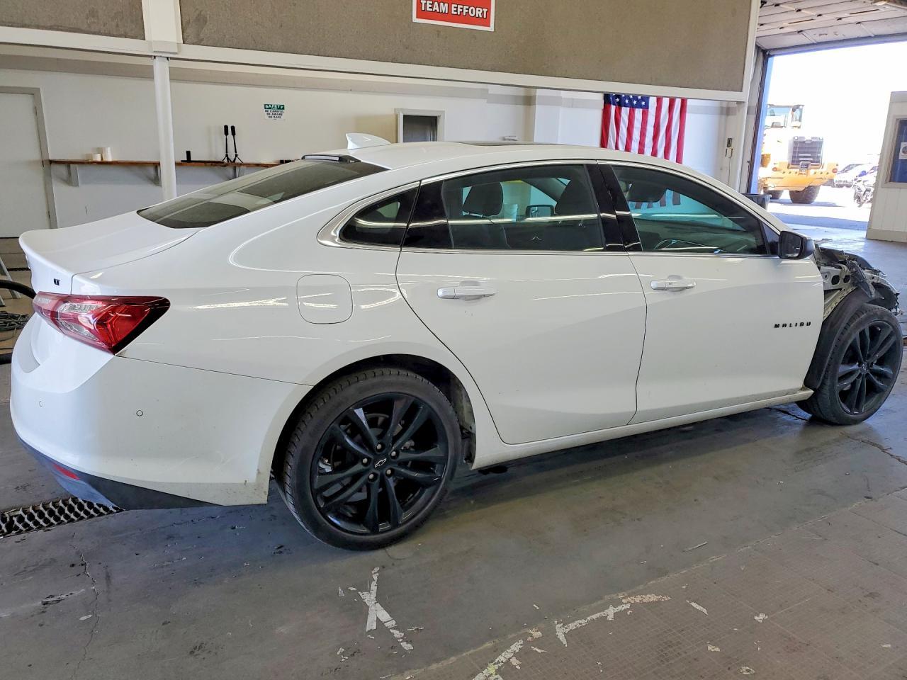 2025 Chevrolet Malibu Premier - Фото 3