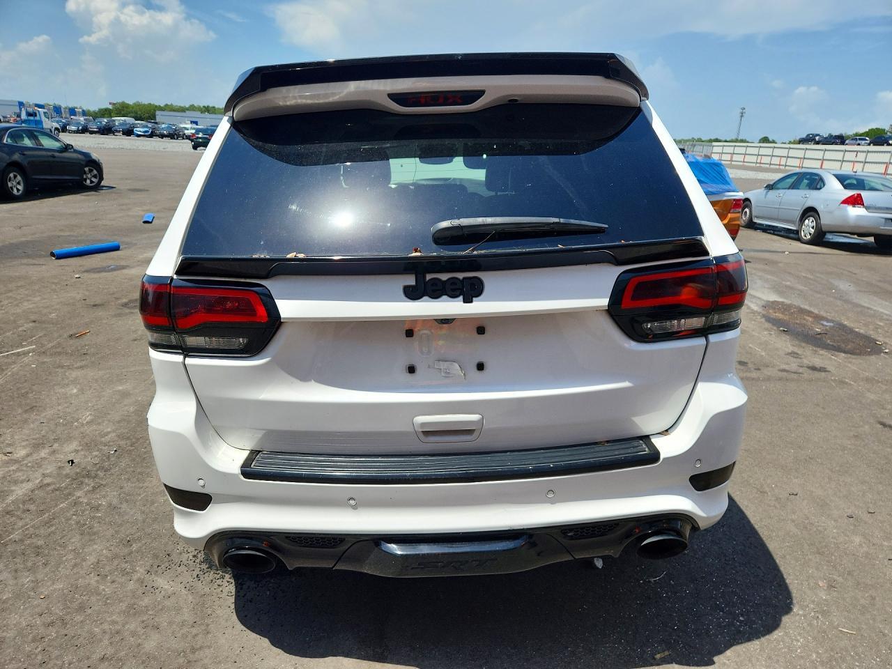 2017 Jeep Grand Cherokee Srt-8 - Image 6