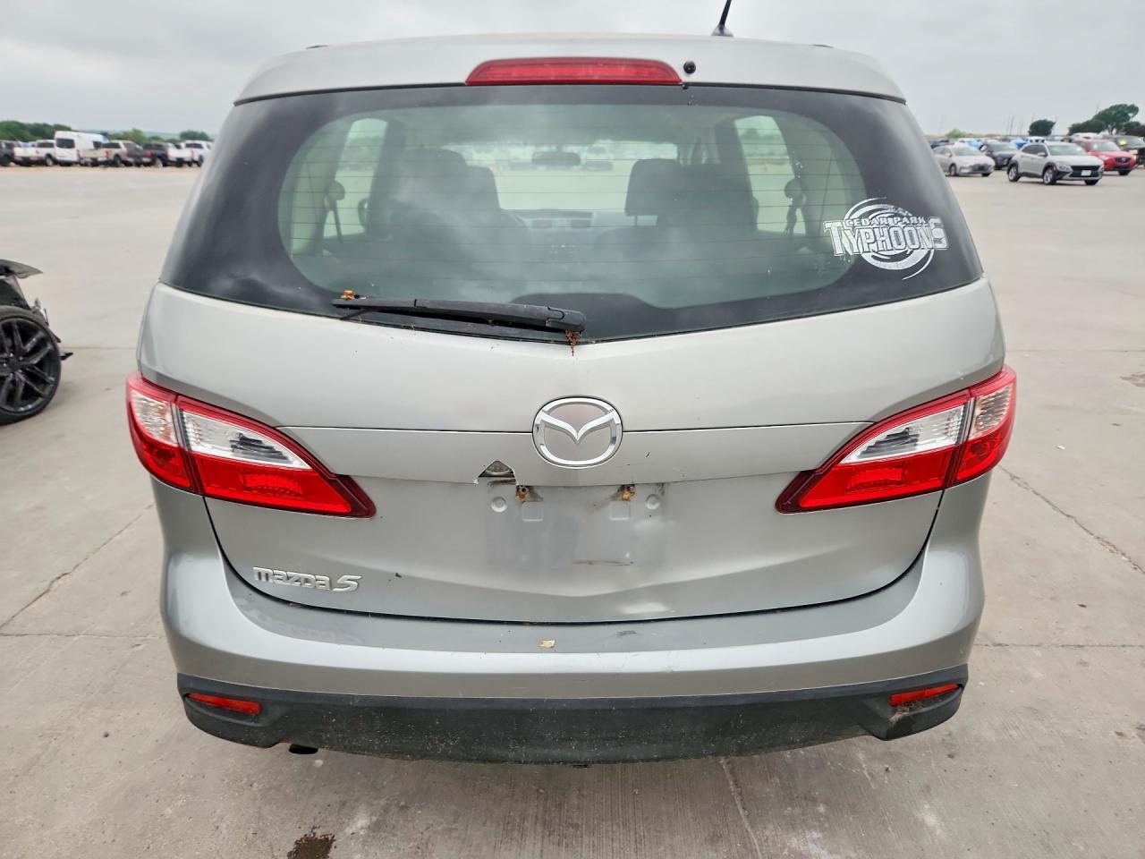 2012 Mazda 5 - Image 6
