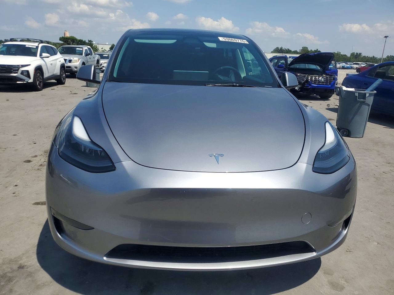 2024 Tesla Model Y - Фото 5