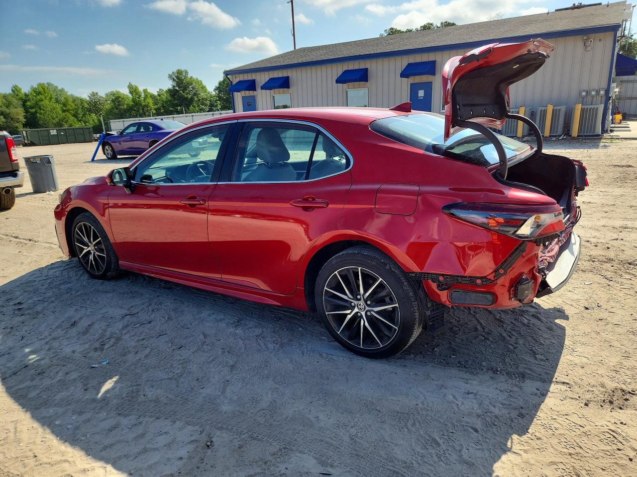 2024 Toyota Camry Se - Image 2