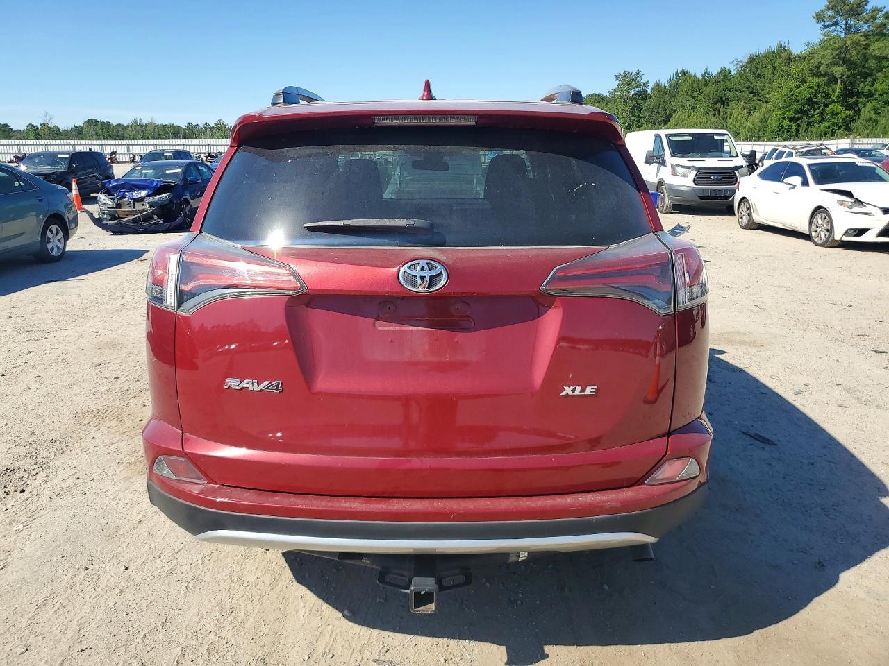 2018 Toyota Rav4 Xle - Image 6