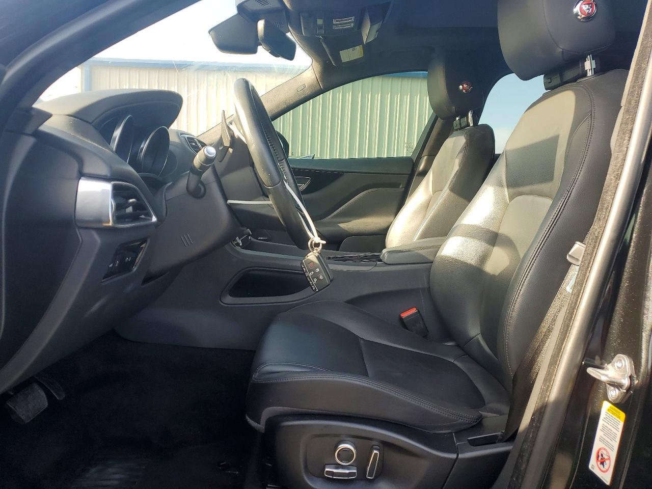 2020 Jaguar F-Pace Premium - Image 7