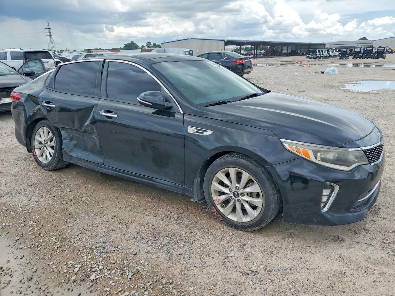 2018 Kia Optima S - Фото 4