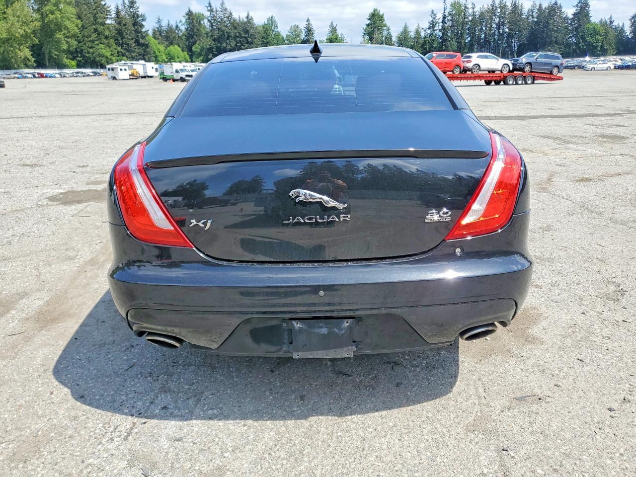 2016 Jaguar Xj - Image 6