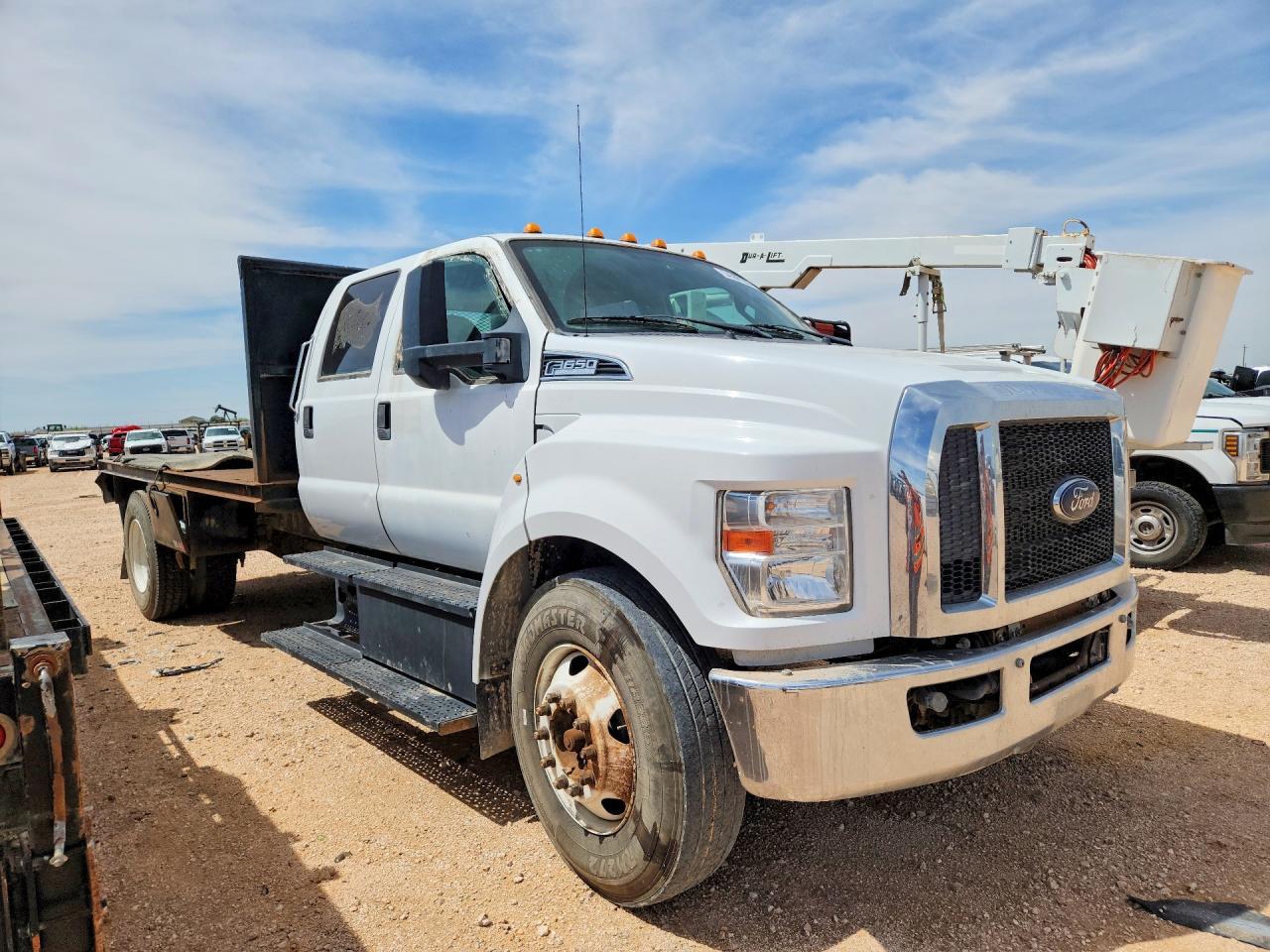 2019 Ford F650 Super Duty - Фото 4