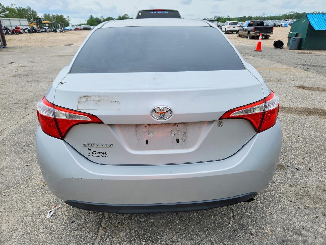 2015 Toyota Corolla L - Фото 6