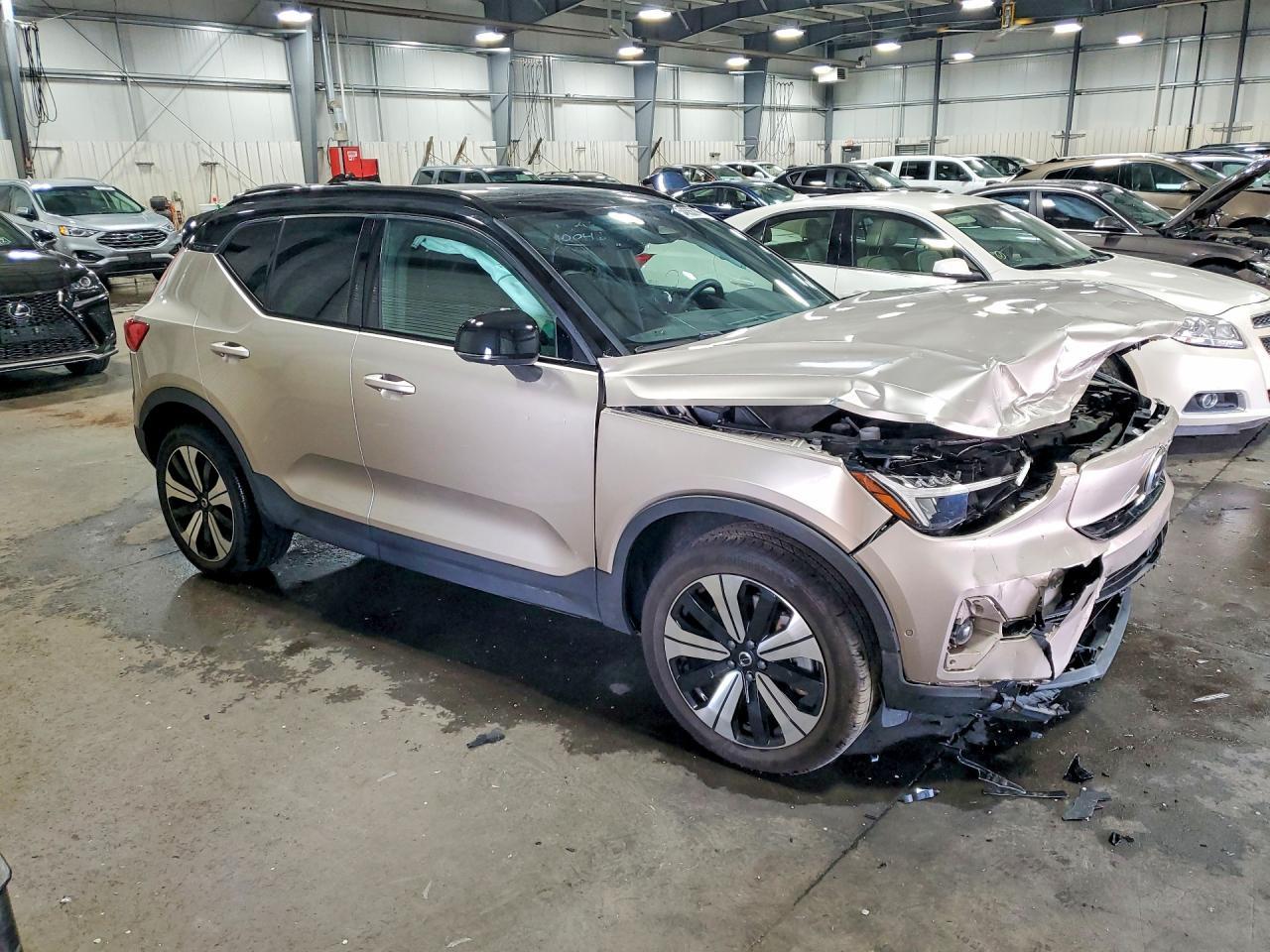 2023 Volvo Xc40 Recharge Plus - Image 4