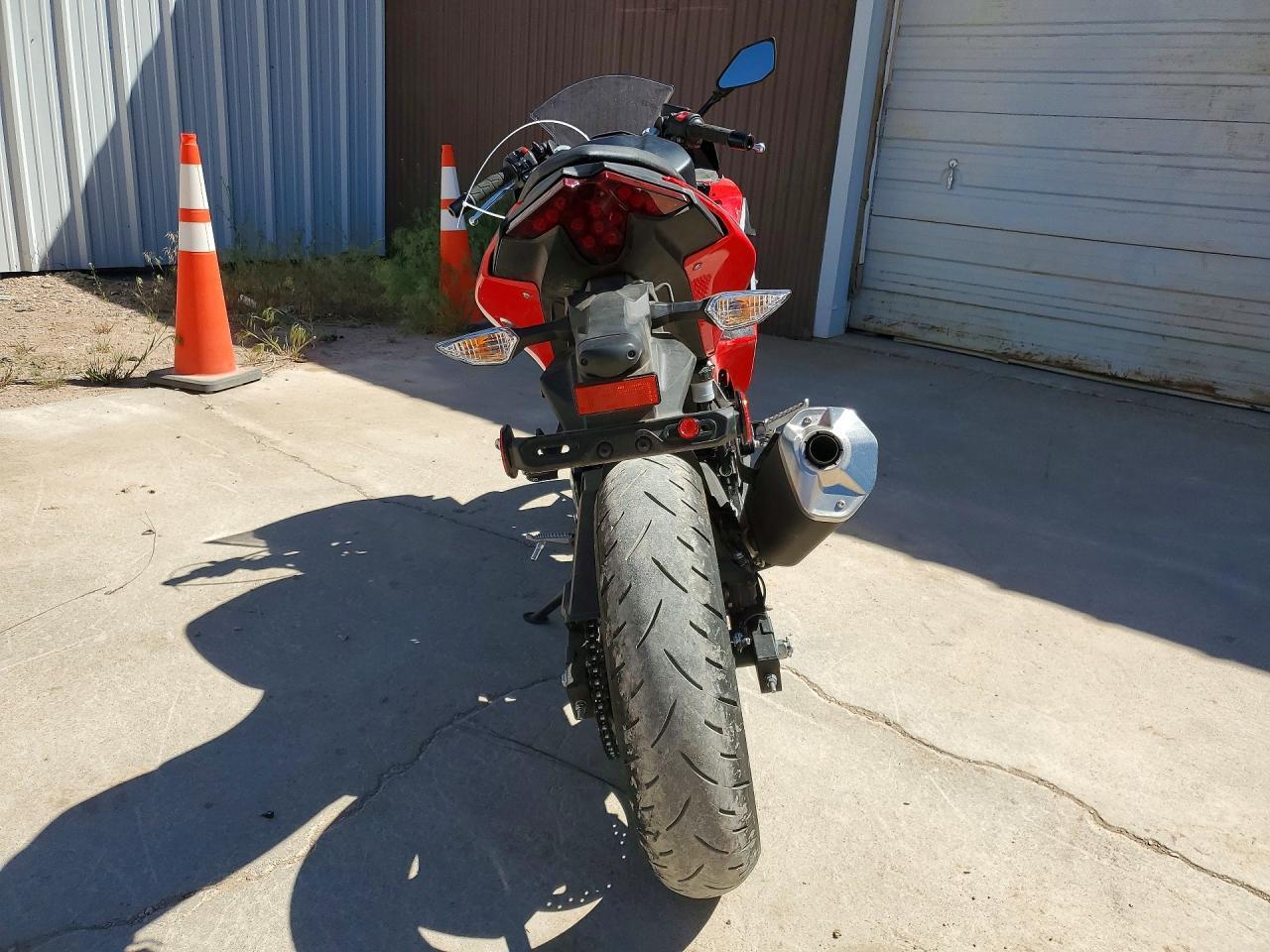 2025 Kawasaki Ex500 - Фото 4
