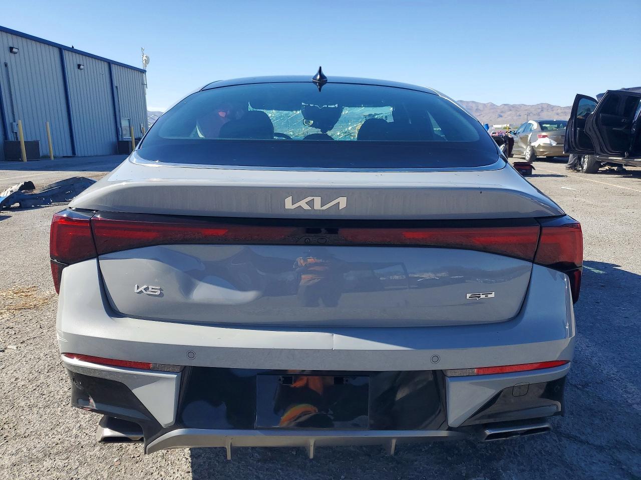 2025 Kia K5 Gt - Фото 6