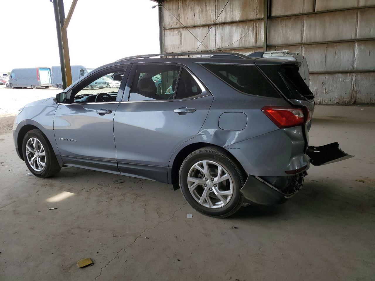 2018 Chevrolet Equinox Premier - Image 2
