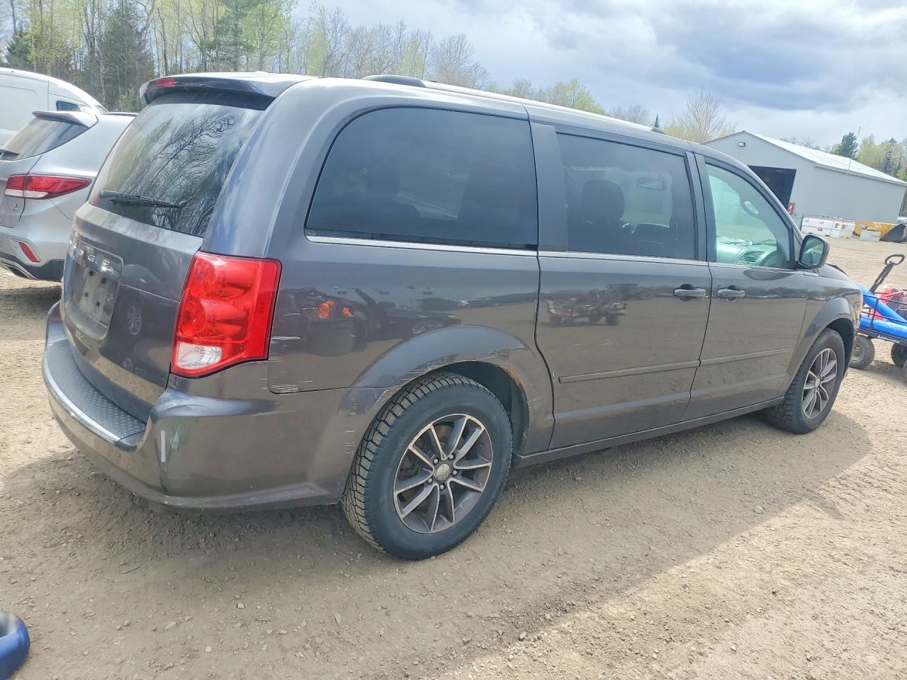 2017 Dodge Grand Caravan Se - Фото 3
