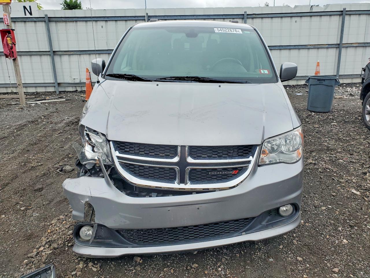 2019 Dodge Grand Caravan Sxt - Image 5