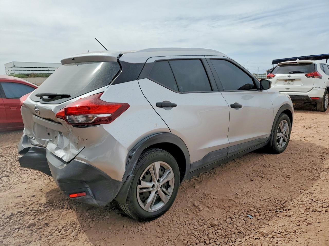 2019 Nissan Kicks S - Фото 3