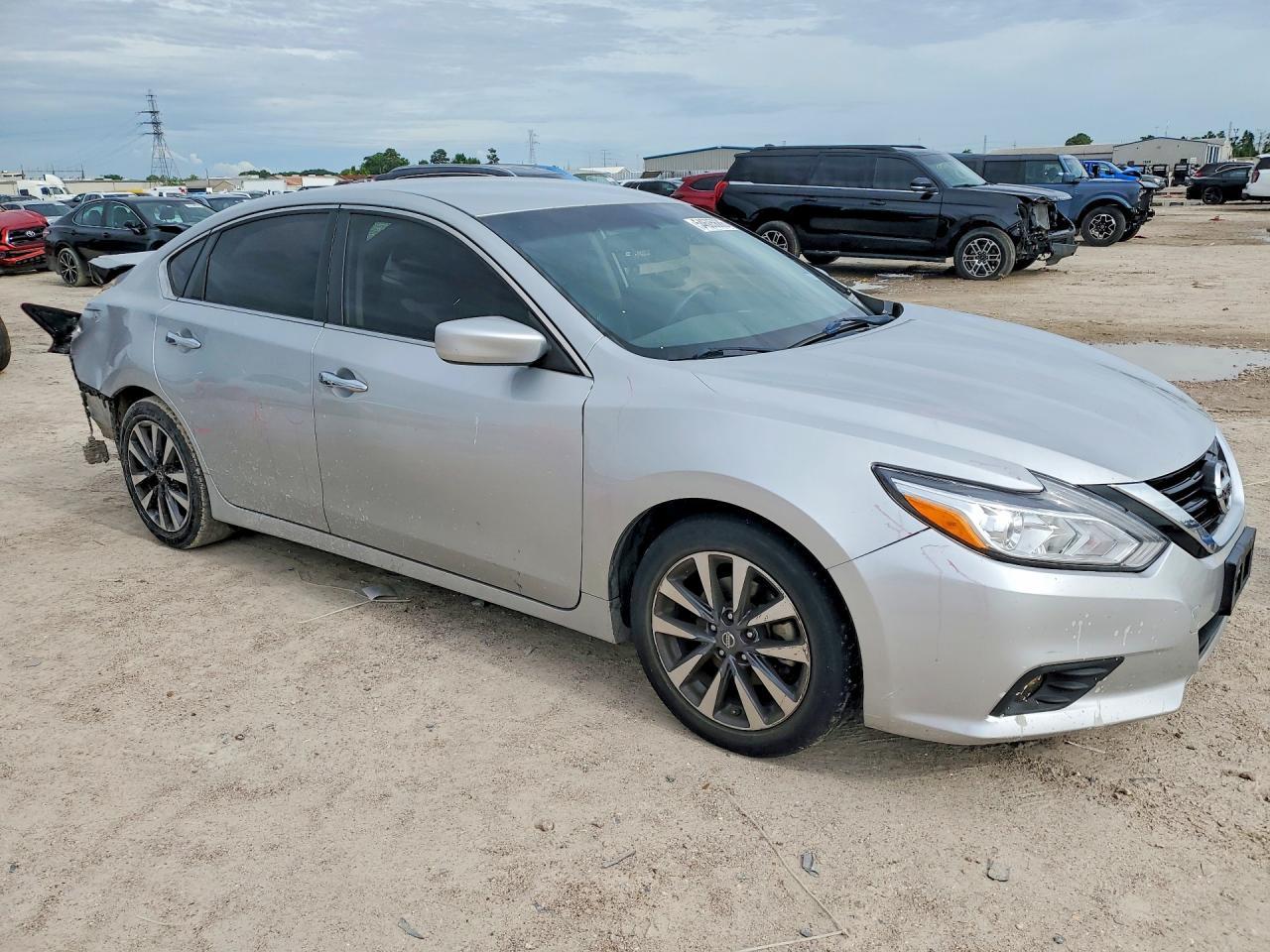2017 Nissan Altima 2.5 Sv - Image 4
