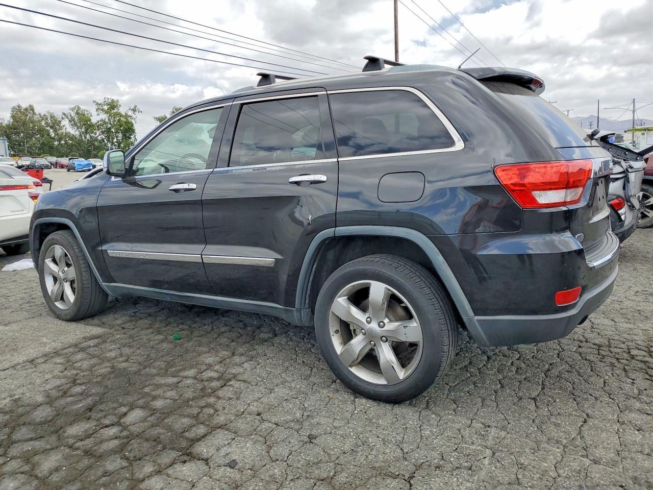 2012 Jeep Grand Cherokee Overland - Фото 2