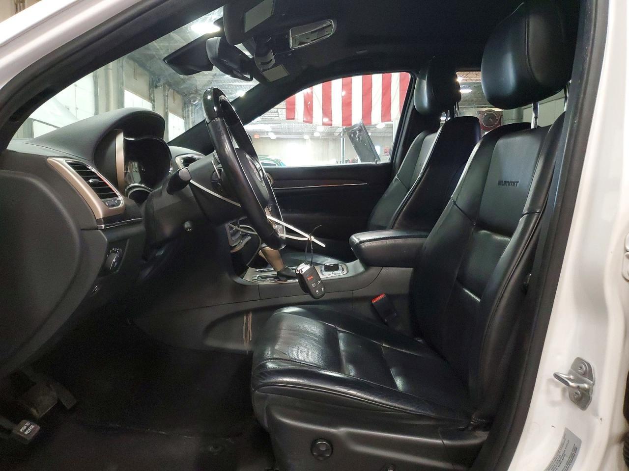2016 Jeep Grand Cherokee Summit - Image 7