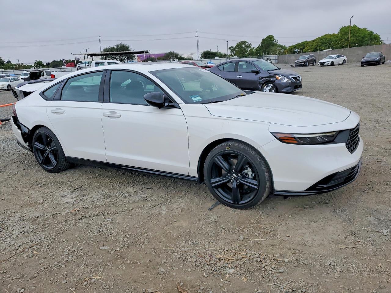 2025 Honda Accord Hybrid Sport-L - Фото 4