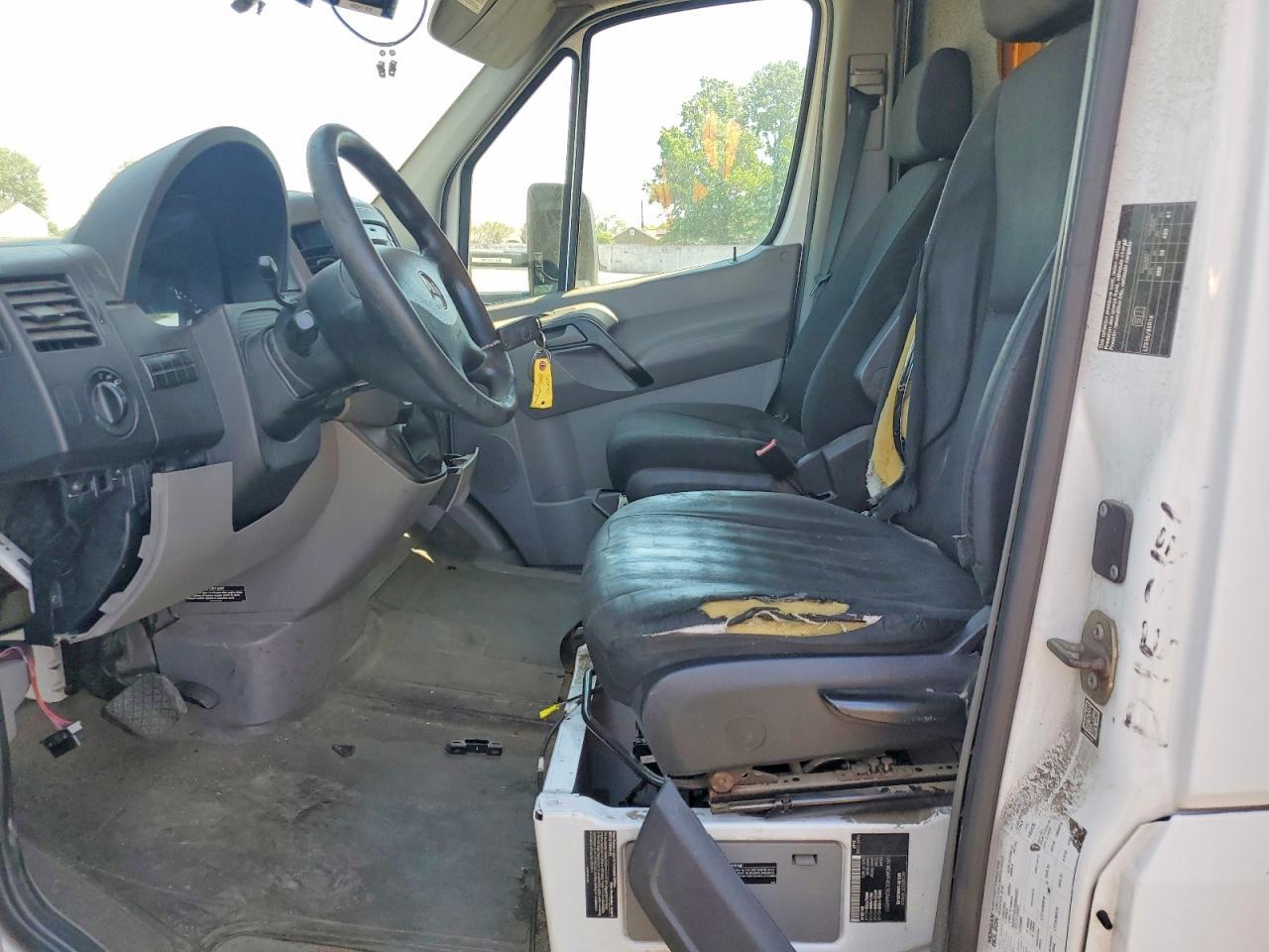 2016 Mercedes-Benz Sprinter 3500 - Фото 7