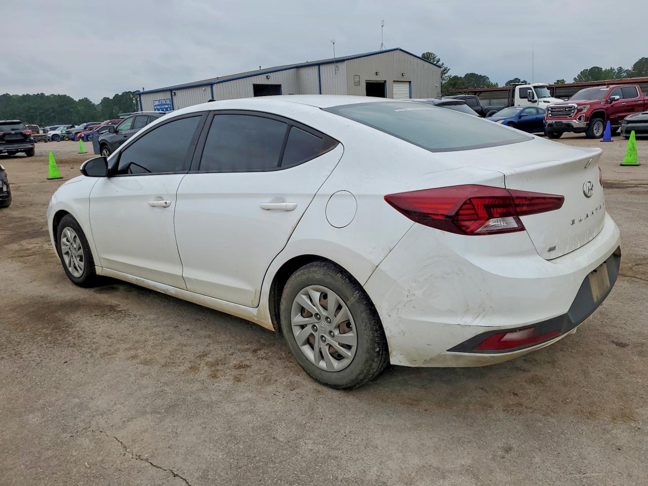 2019 Hyundai Elantra Se - Фото 2