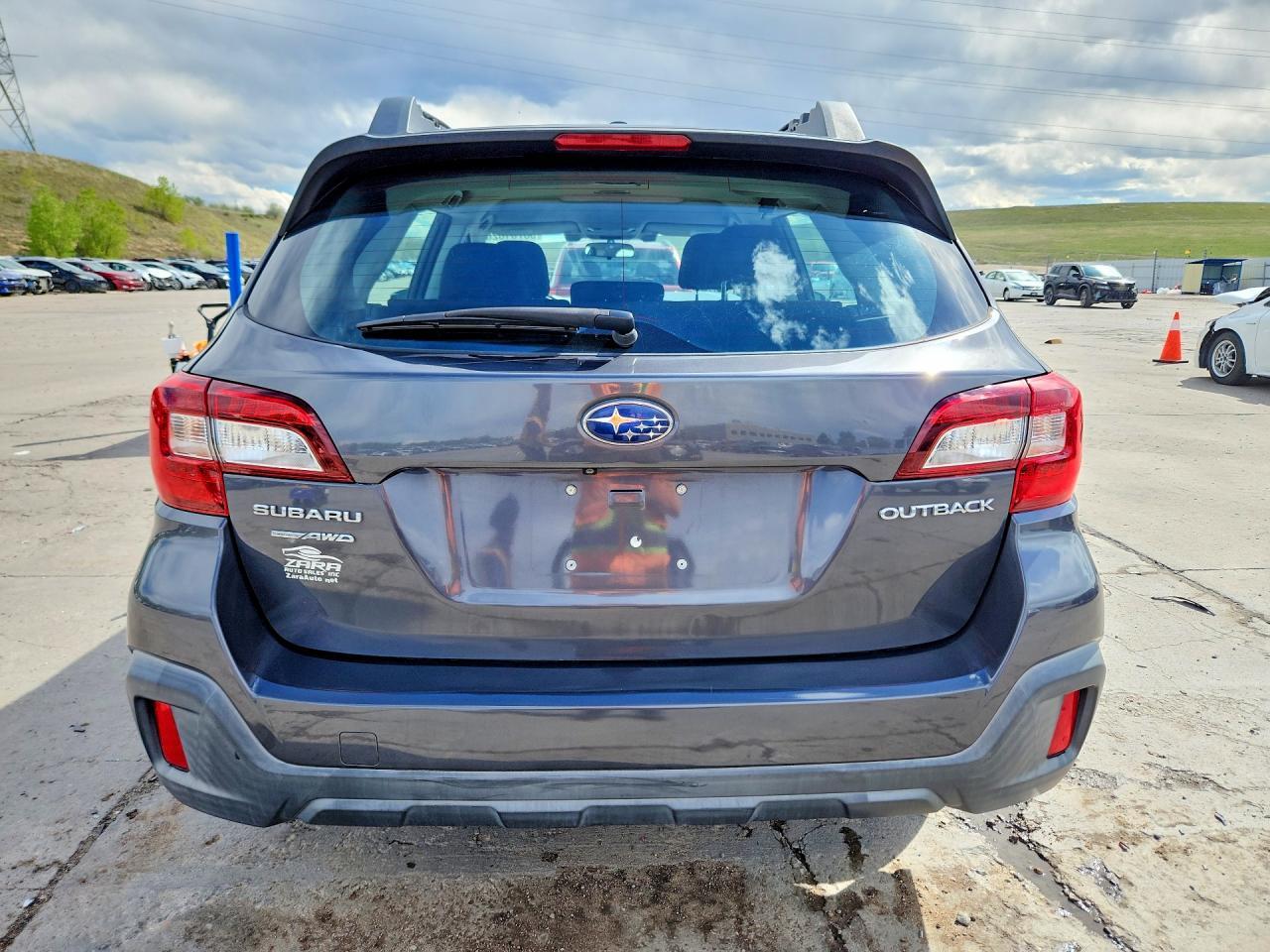 2019 Subaru Outback 2.5I - Image 6