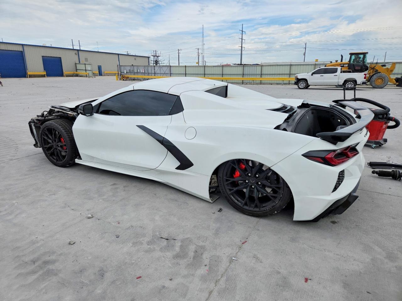 2025 Chevrolet Corvette Stingray 2Lt - Фото 2