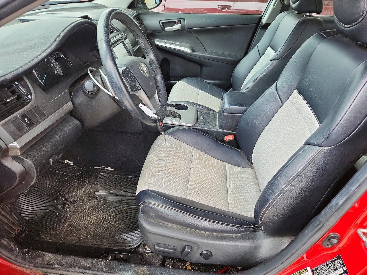 2014 Toyota Camry Se - Фото 7
