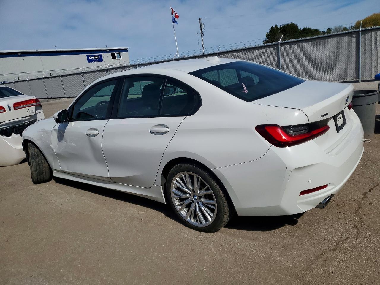2023 BMW 330Xi - Image 2